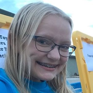 Meet your Posher, Abigail